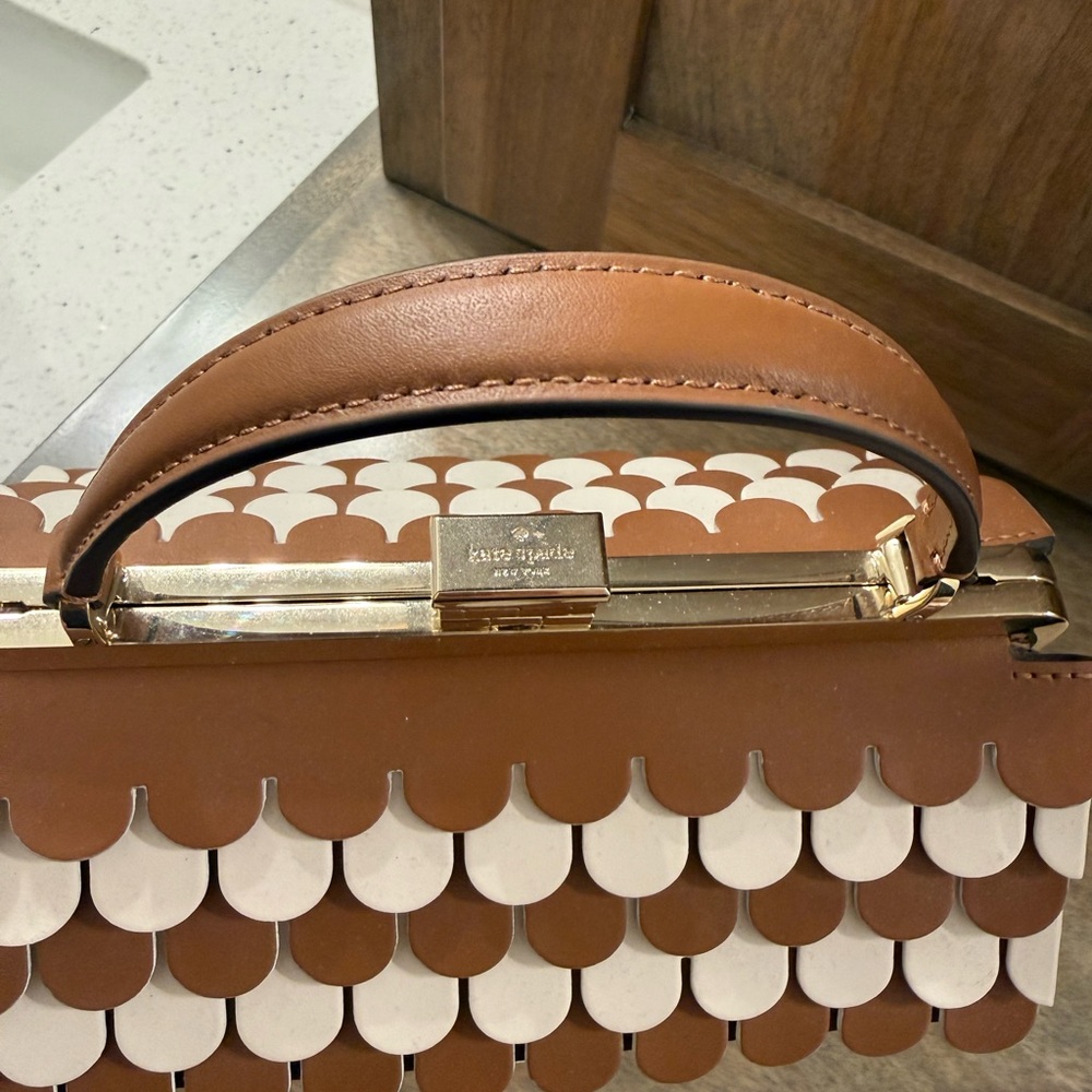 Kate Spade Holiday Gingerbread set - Picture 13 of 16